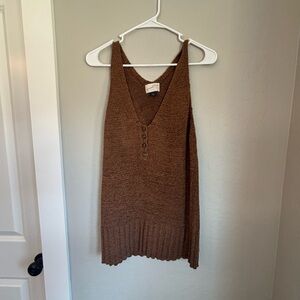Universal Thread Tan Knit V-Neck Top